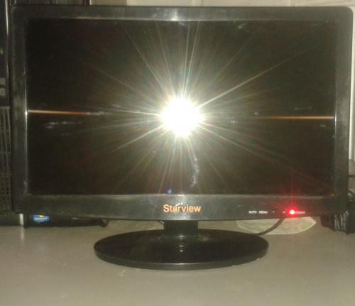 Vendo monitor LED marca Starview de 16 pulgad - Imagen 2