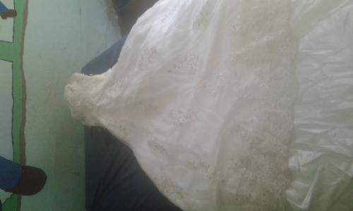 Vendo vestido de novia condiciones 9/10 preci - Imagen 1