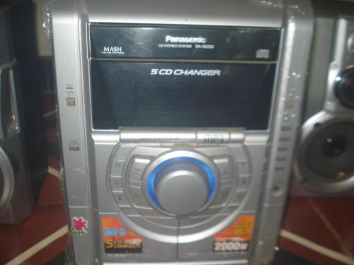 Vendo equipo de sonido marca Panasonic de 200 - Imagen 2