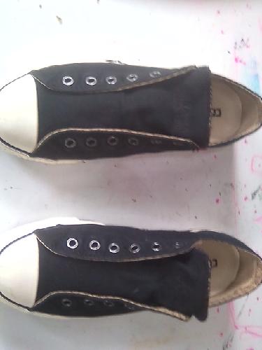 Vendo zapatos converse negros no originales a - Imagen 1