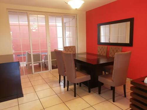 ALQUILO TOWN HOUSE MAQUILISHUAT privado FUL - Imagen 1