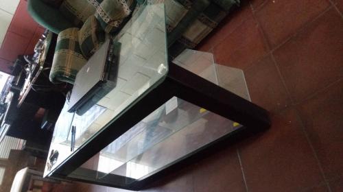 Esquinera de vidrio de 3 niveles 100 Vendo - Imagen 1