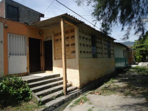 Vendo casa en colonia santa lucia en Ilopango - Imagen 1
