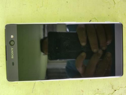 Vendo Sony Xperia ultra a1 con placa dañada  - Imagen 3