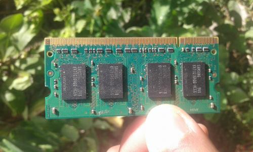 Compro memoria RAM DDR2 de 4 o 2GB Contacto w - Imagen 1