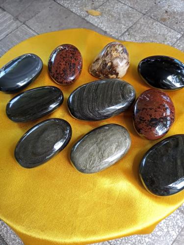 Vendo a salas de masajes piedras de onix Jad - Imagen 1
