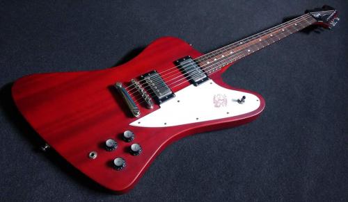Guitarra marca Epiphone modelo Firebird Stud - Imagen 1