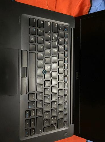 Vendo Laptop Latitude 7480 i7 7ma Generacion  - Imagen 3