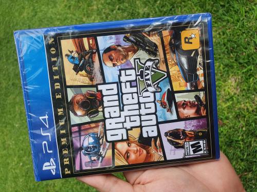 Vendo Grand Theft Auto V: Premium Edition NUE - Imagen 1