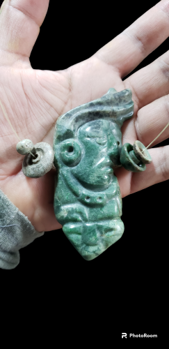 Pectoral de jade maya wathssap 72591134 solo  - Imagen 1