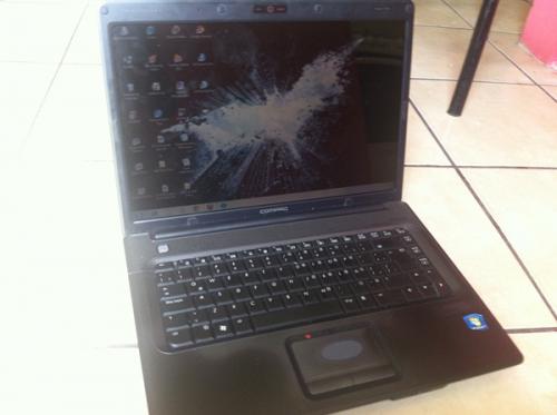 GANGA VENDO mi Laptop compq presario f700  - Imagen 2