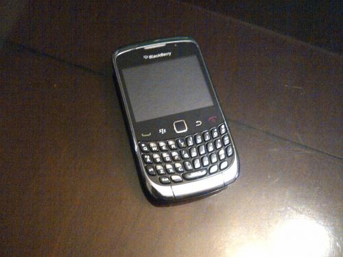 Vendo BlackBerry Curve 9300 plateado en perfe - Imagen 1