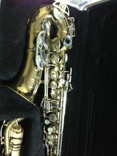vendo saxofon Alto Marca: SELMER BUNDY II Ma - Imagen 2