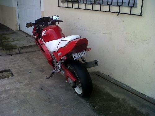 VenDo moto ninja honda 750 vfr 91 en buen est - Imagen 1