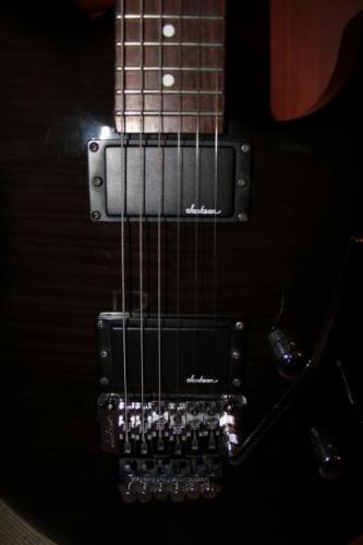 Vendo Guitarra Jackson Js30 con sistema Floyd - Imagen 1